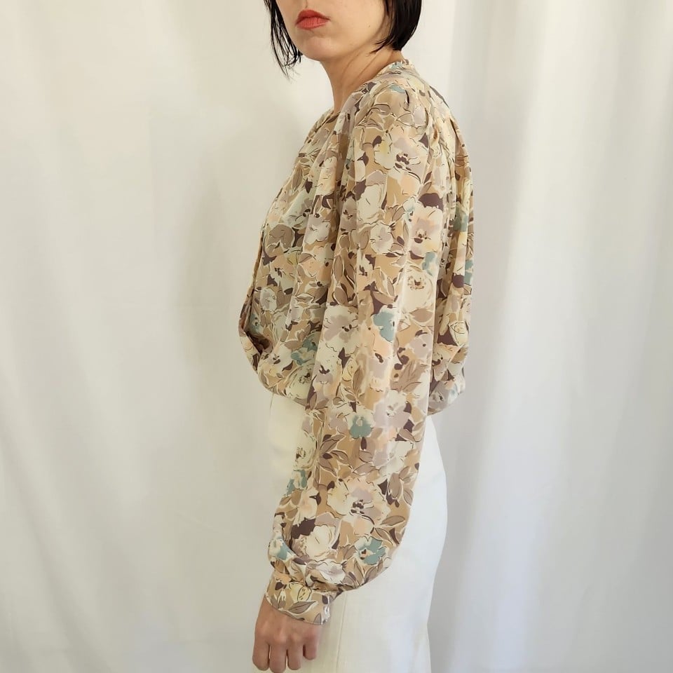 80s Tan and Pink Floral Blouse