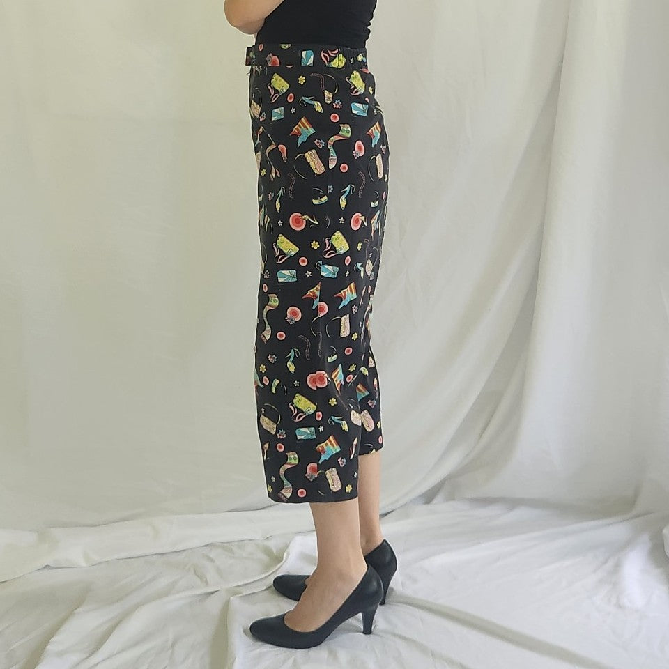 90s/00s Casual Corner Funky Fashion Print Capris