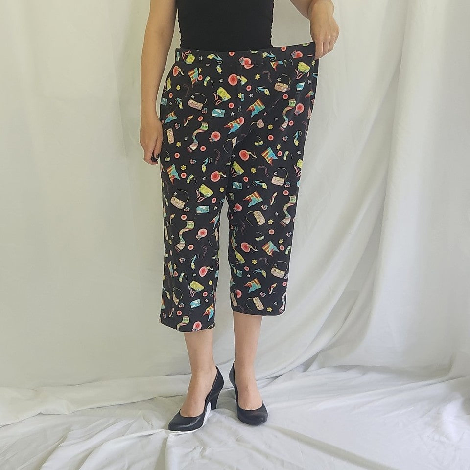 90s/00s Casual Corner Funky Fashion Print Capris
