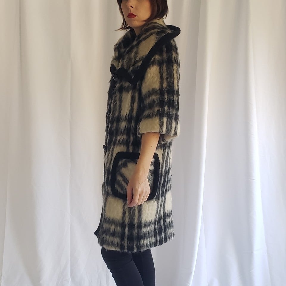 60s/70s Black and White Mohair Short Sleeve Coat