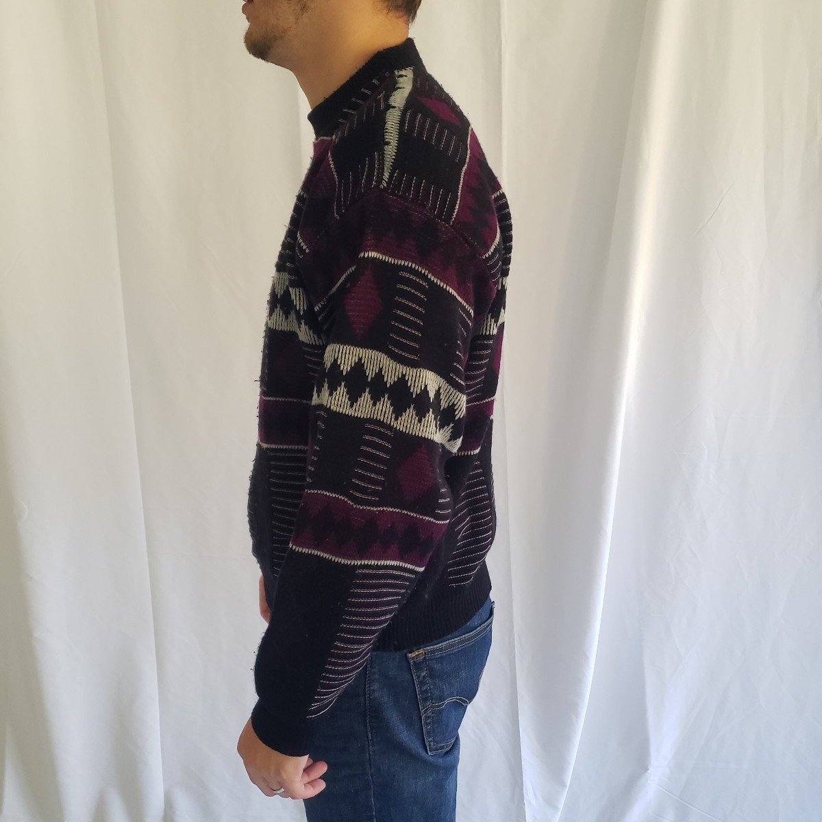 80s/90s Pink, Black, and White Geometric Men's Sweater