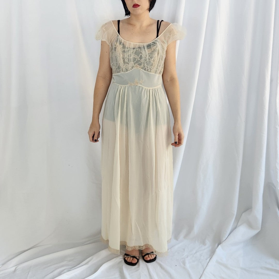 60s Pale Beige Lacy Nightgown