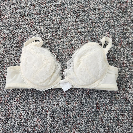 90s White Lacy Bowbra