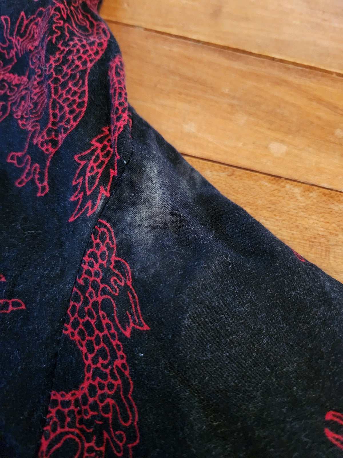 90s Red and Black Dragon Print Rayon Button Down Shirt